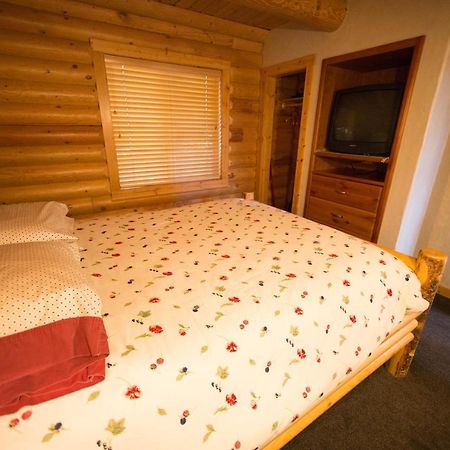 Villa The Pines At Island Park Extérieur photo