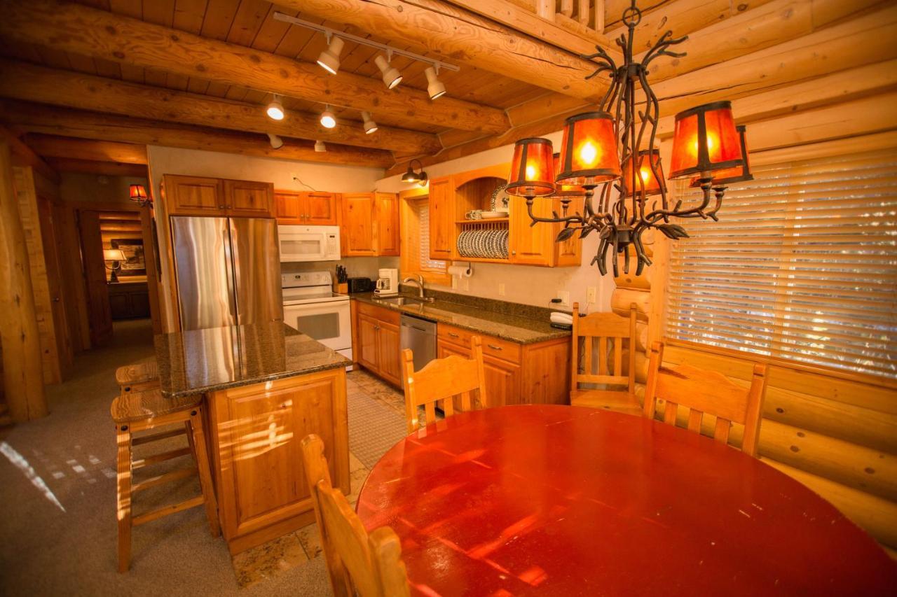 Villa The Pines At Island Park Extérieur photo