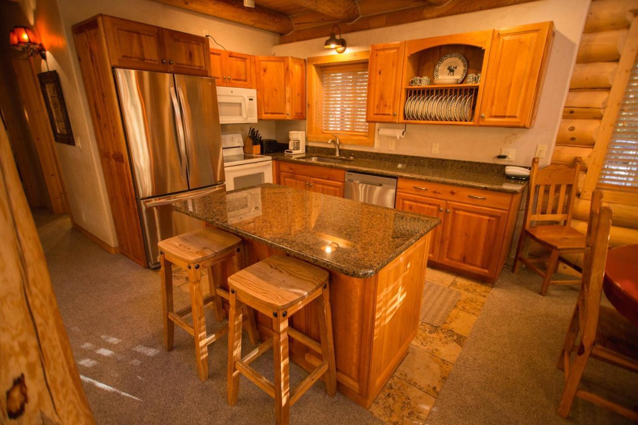Villa The Pines At Island Park Extérieur photo